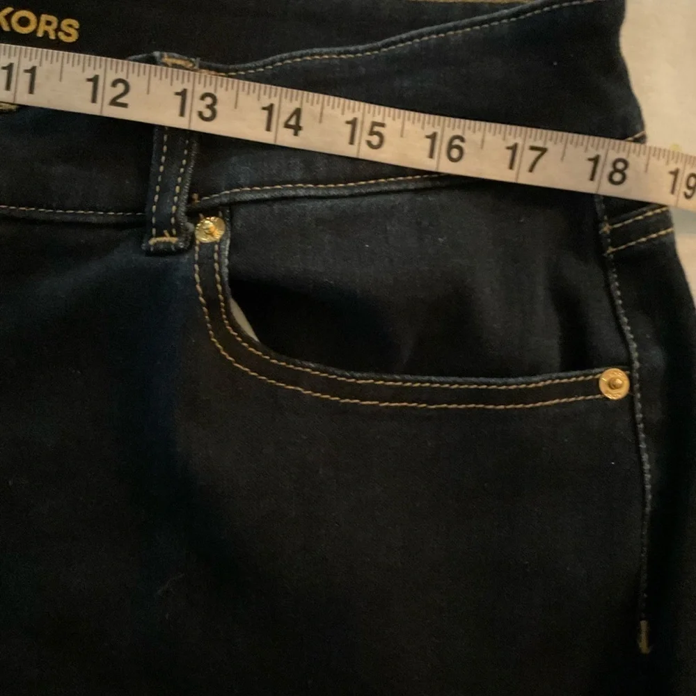 Michael Kors Dark Wash Skinny Jeans Gold Buttons Stretch